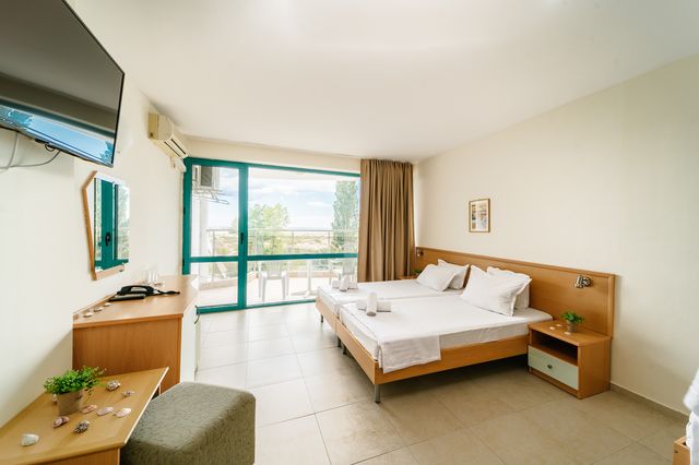 Hotel Delfin - triple room 3ad or 3ad+1ch