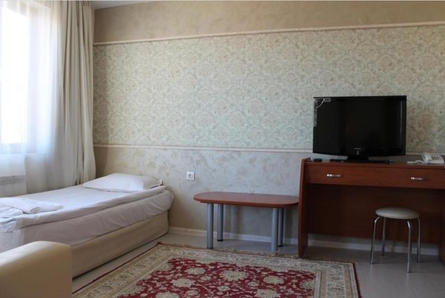 Elegant Hotel - suite (3pax)