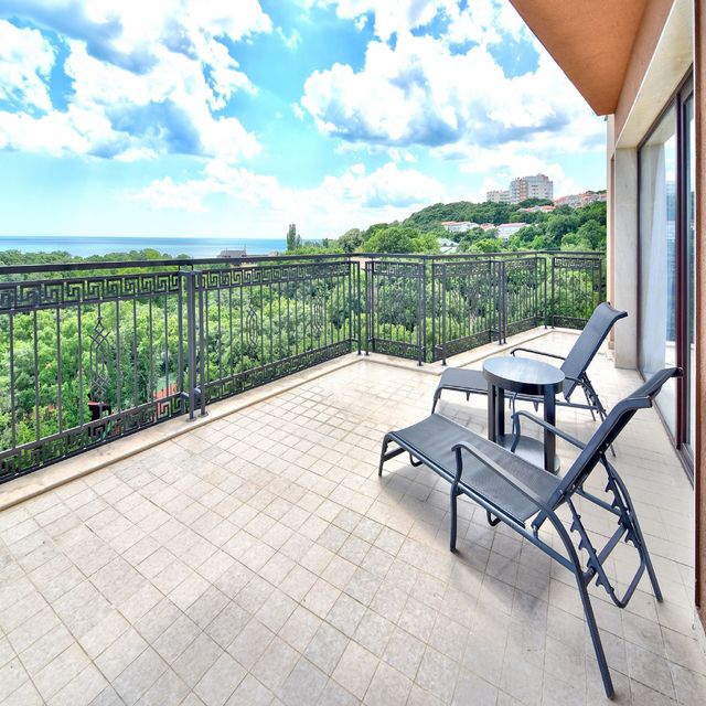 Dolce Vita Sunshine Resort - vip apartment comfort sea view